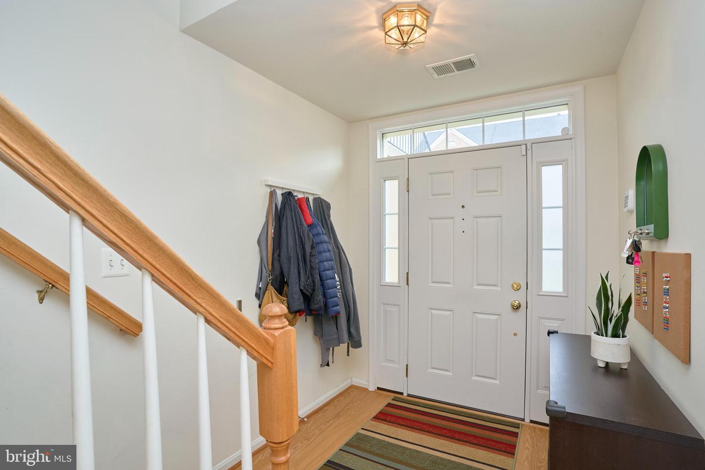 24653 Nettle Mill SQUARE