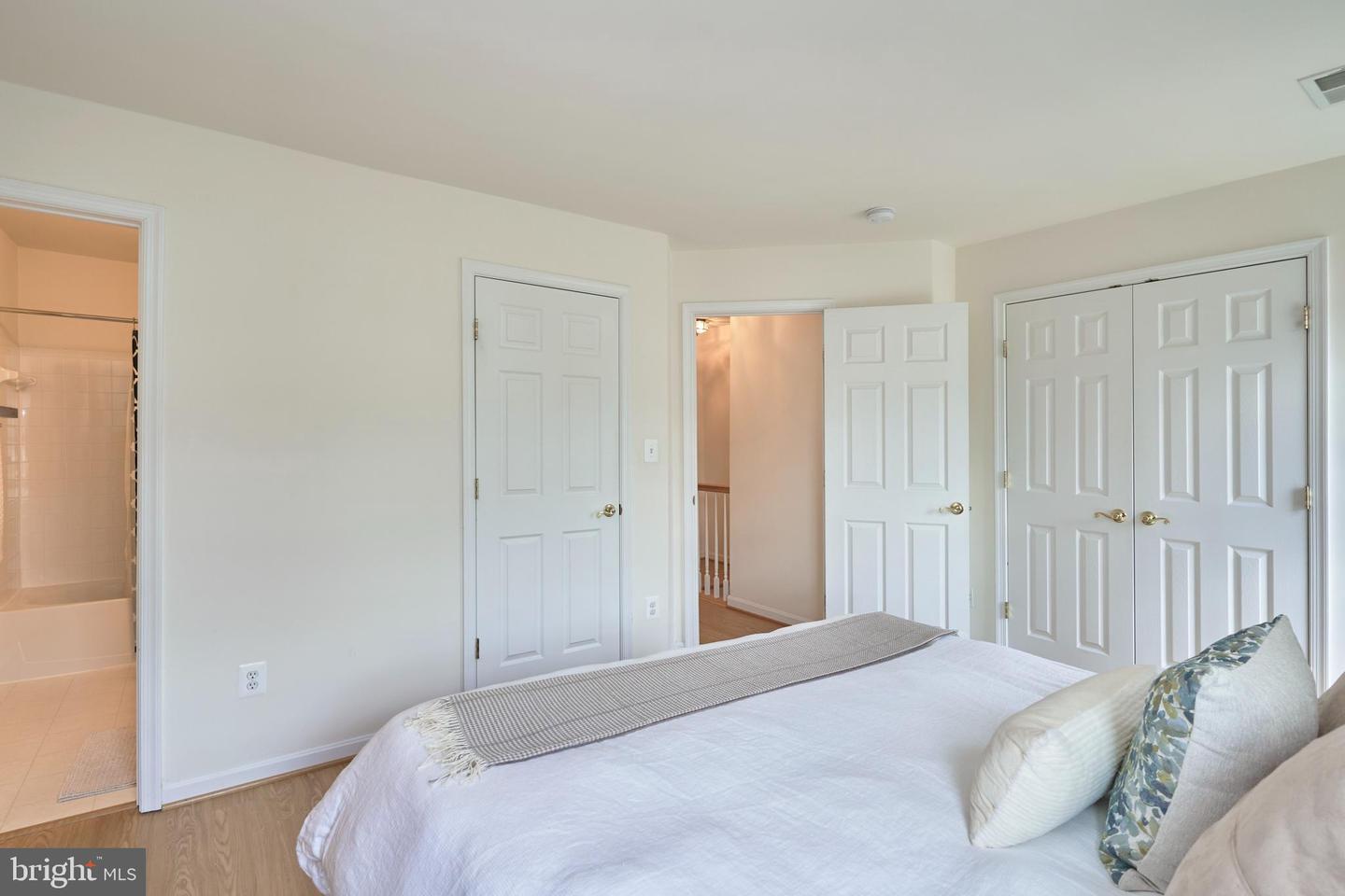 24653 Nettle Mill SQUARE