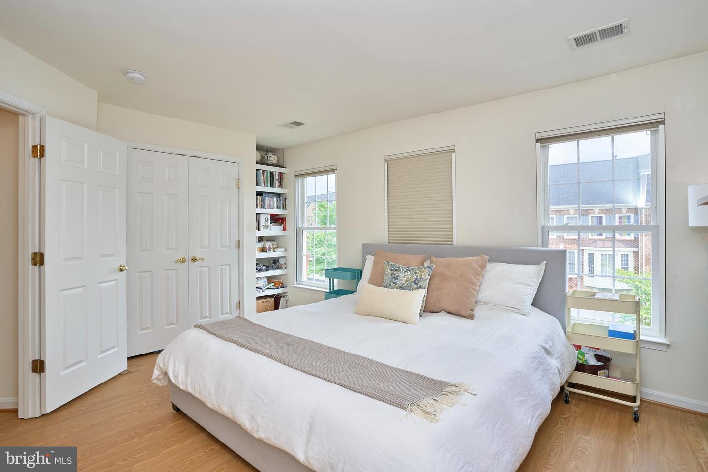 24653 Nettle Mill SQUARE