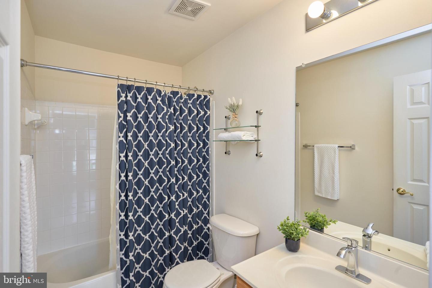 24653 Nettle Mill SQUARE