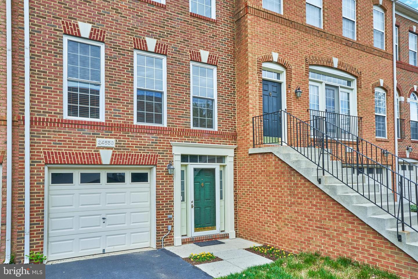 24653 Nettle Mill SQUARE