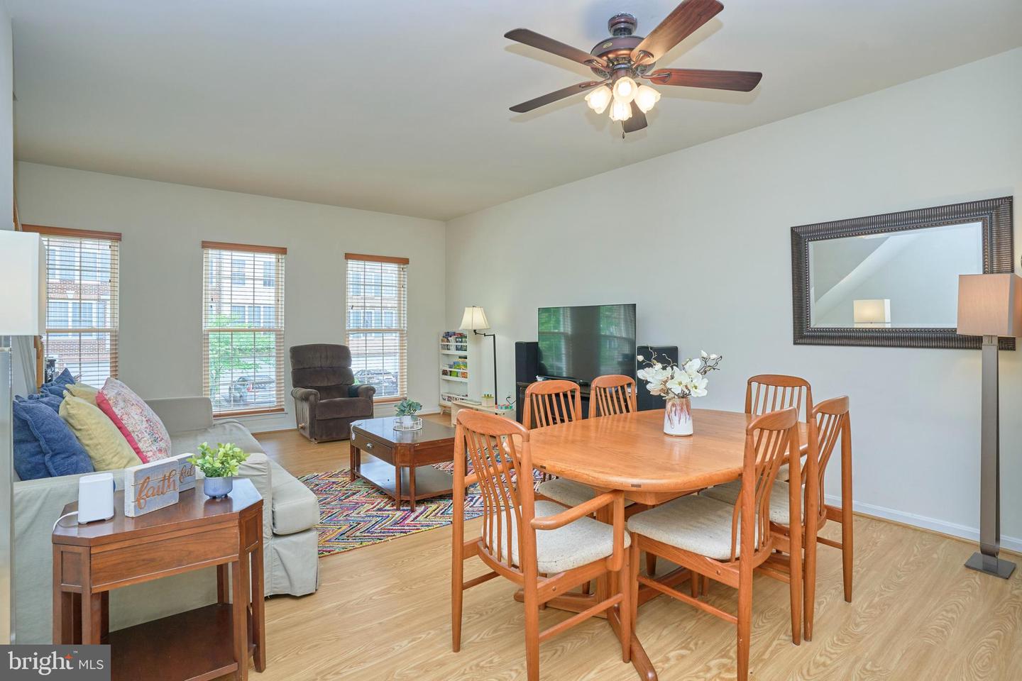 24653 Nettle Mill SQUARE