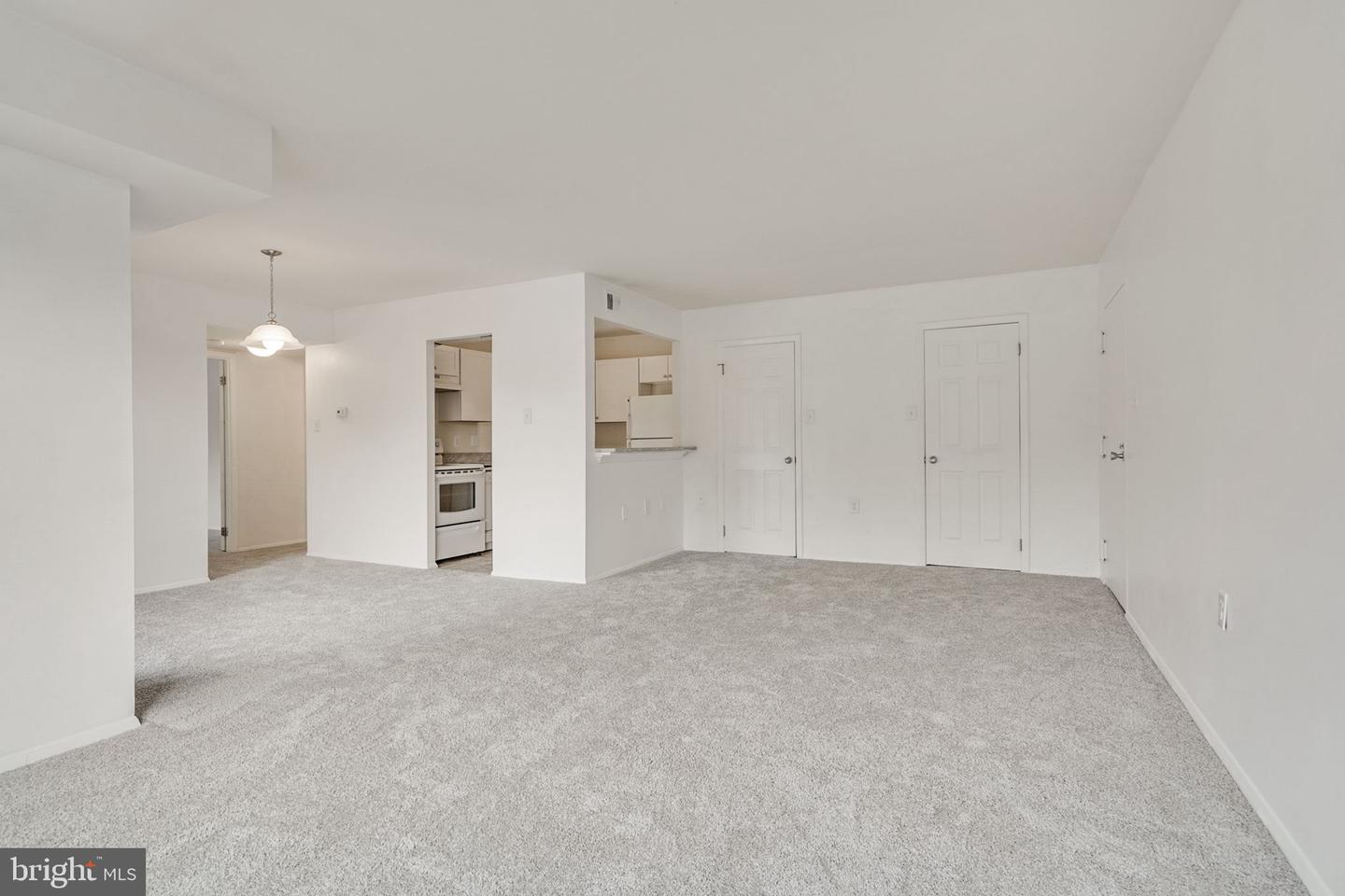 125 Clubhouse DRIVE SW Unit: 8