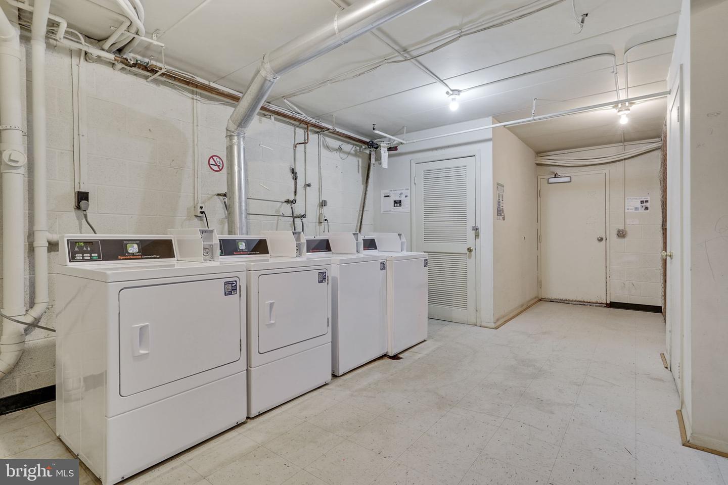 125 Clubhouse DRIVE SW Unit: 8