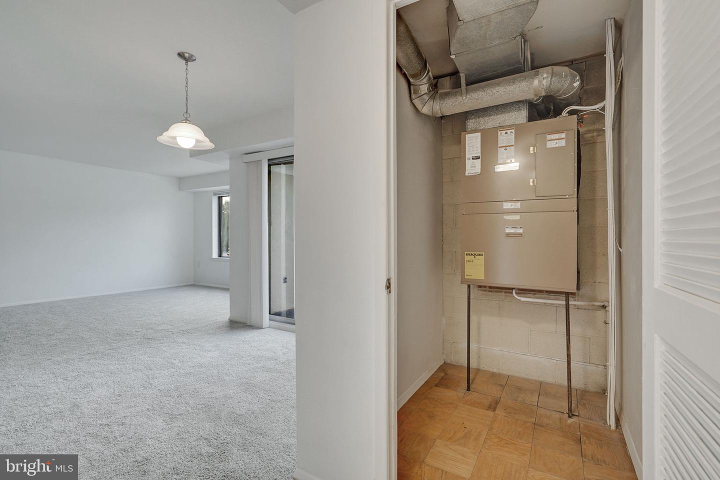 125 Clubhouse DRIVE SW Unit: 8