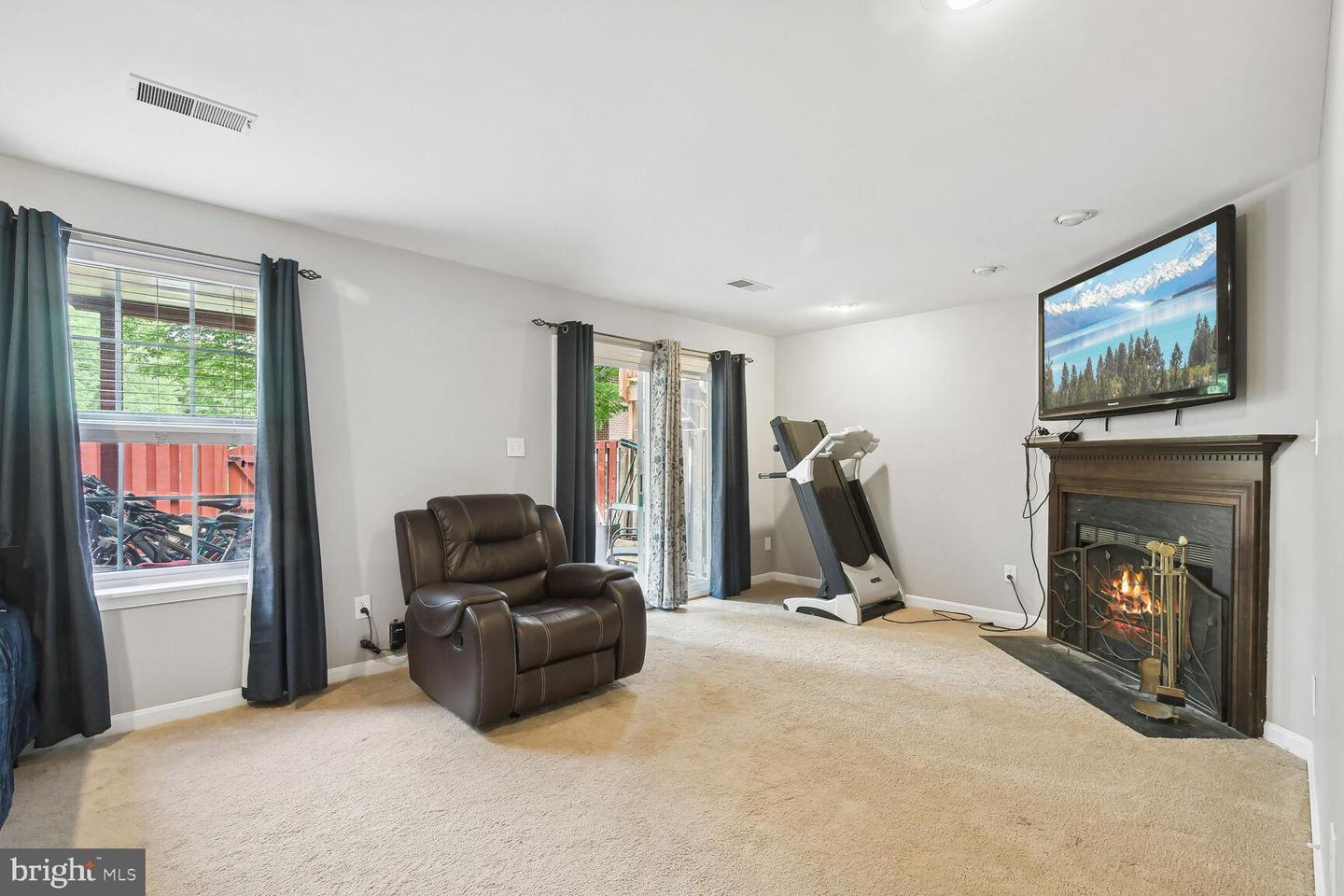 46594 Carriage COURT