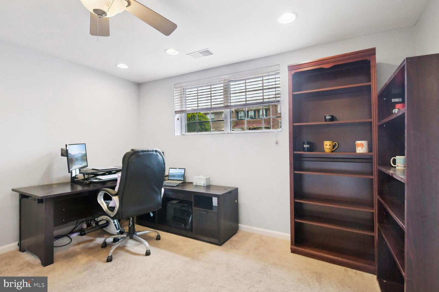 46594 Carriage COURT