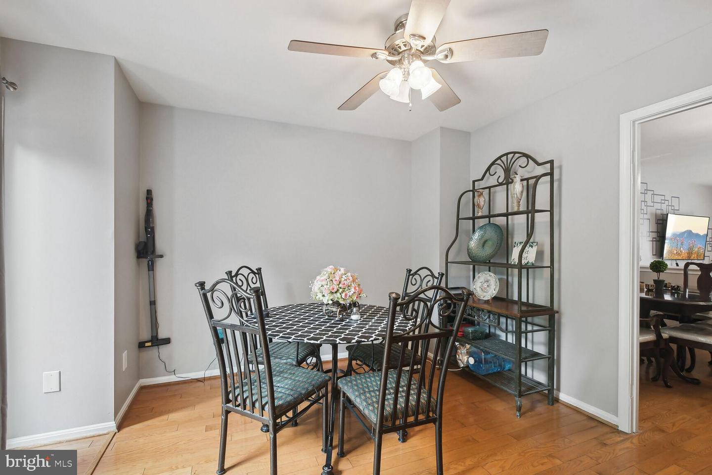 46594 Carriage COURT