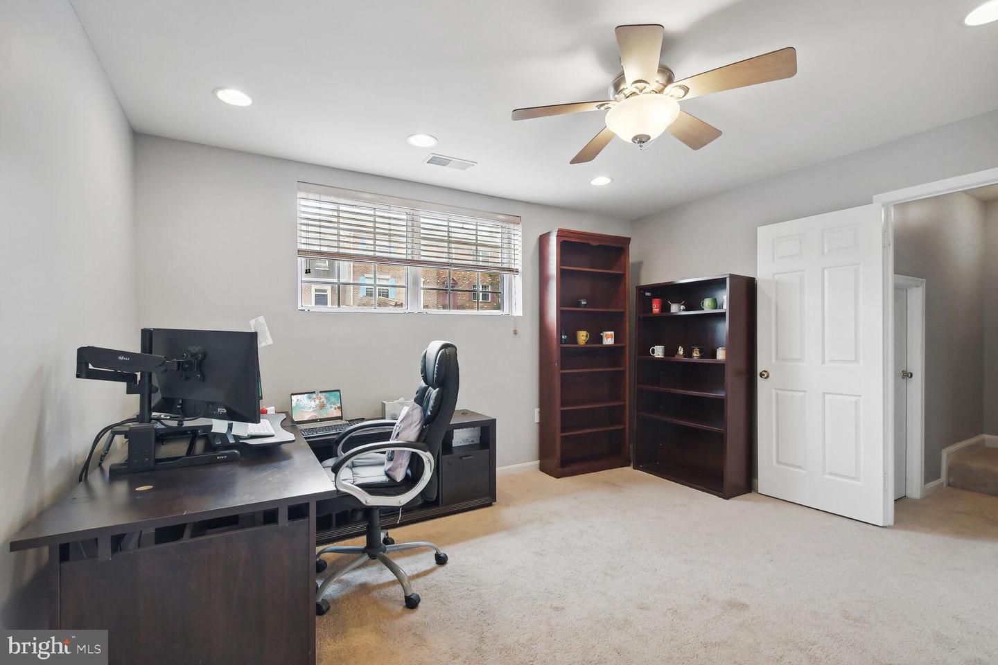 46594 Carriage COURT
