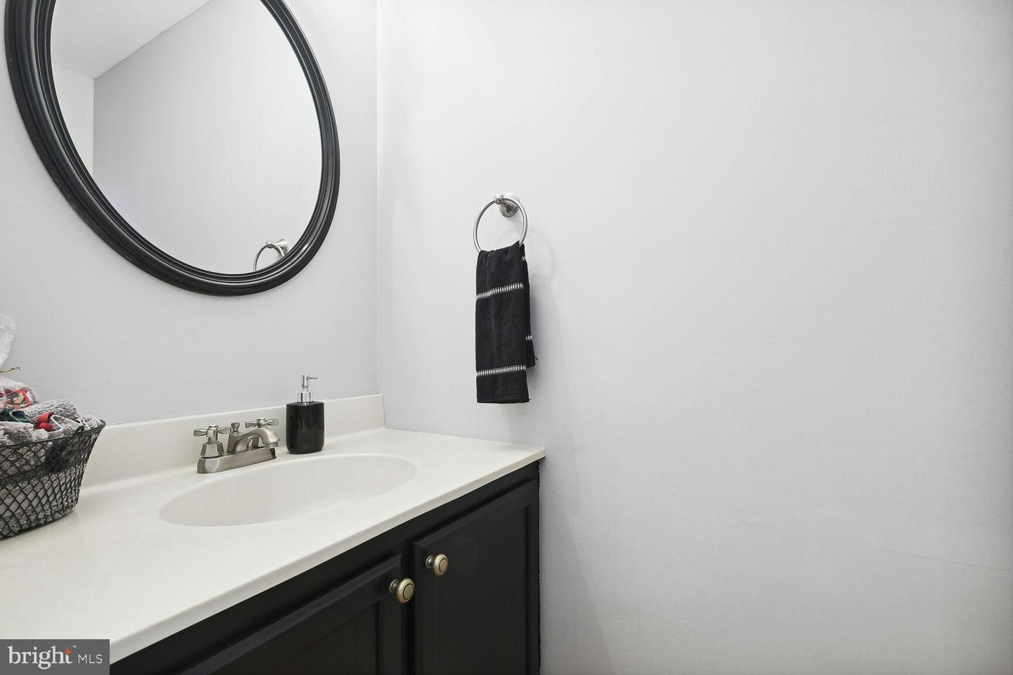 46594 Carriage COURT