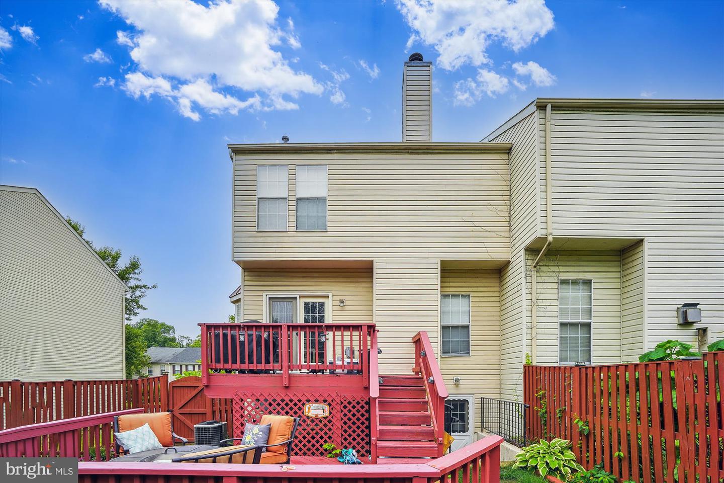 43176 Gatwick SQUARE