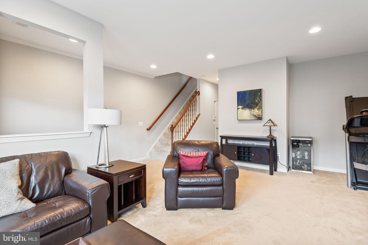 23567 Kingsdale TERRACE