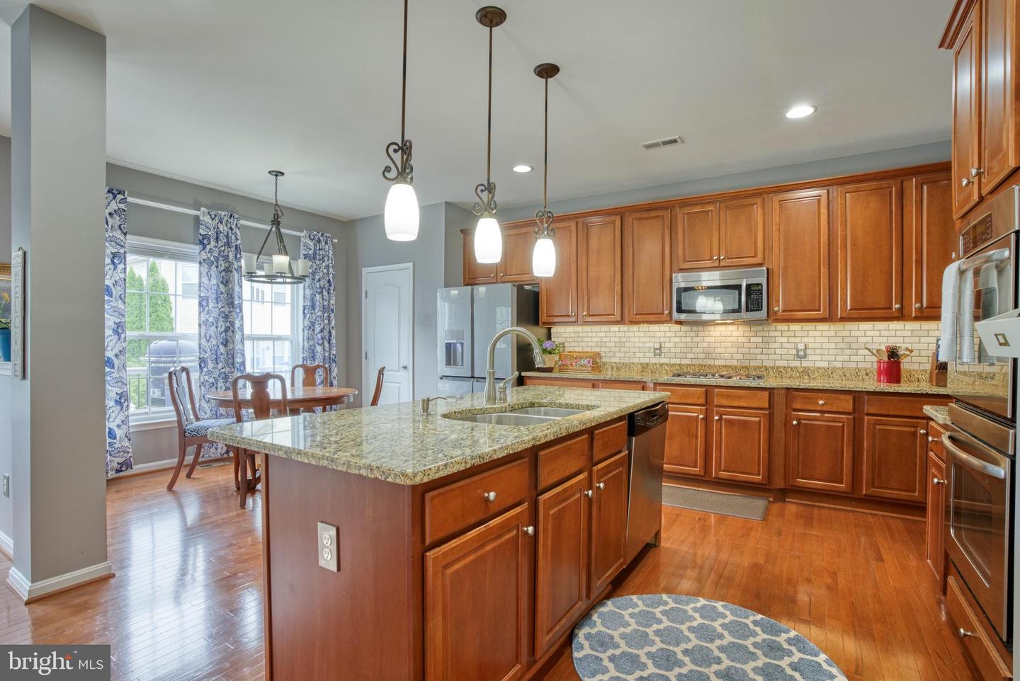 41975 Zircon DRIVE