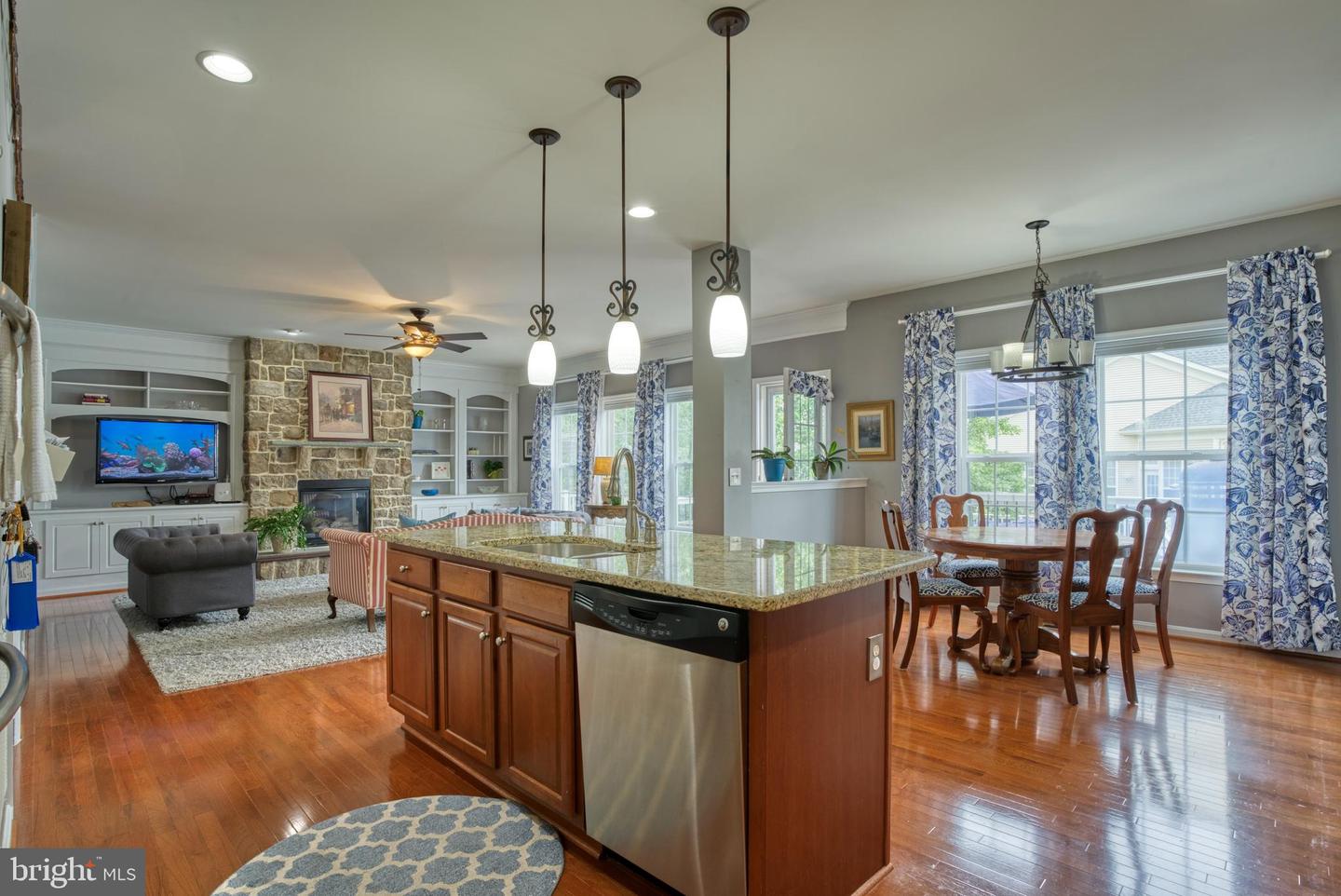 41975 Zircon DRIVE