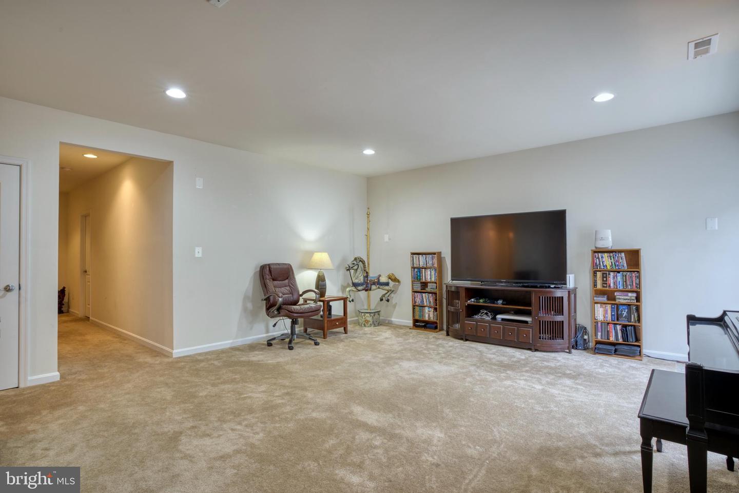 41975 Zircon DRIVE