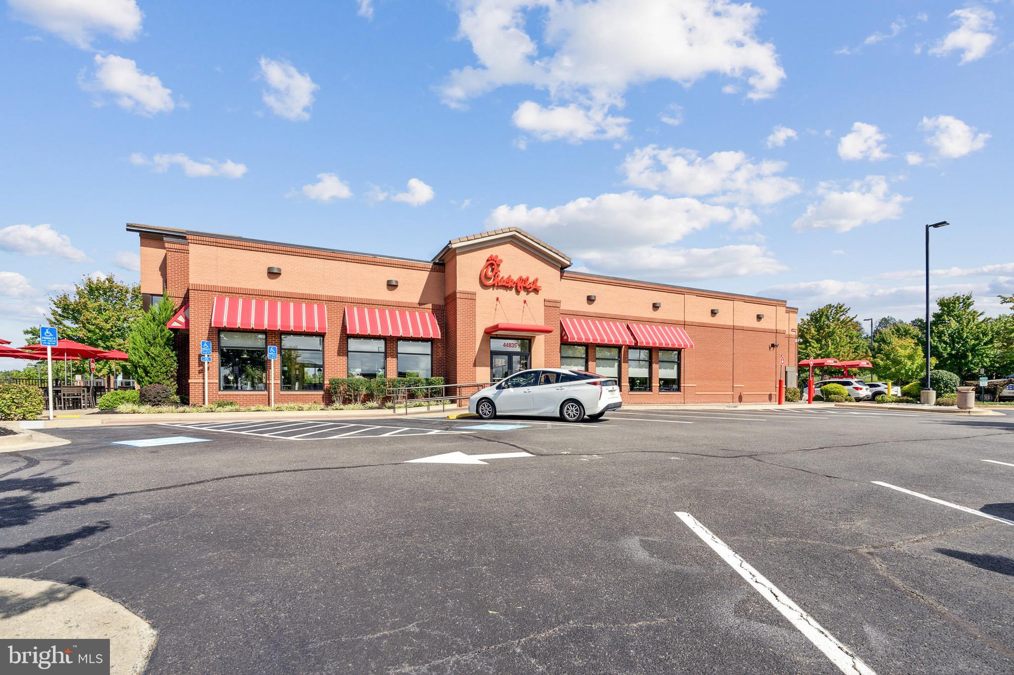 20311 Beechwood TERRACE Unit: 303
