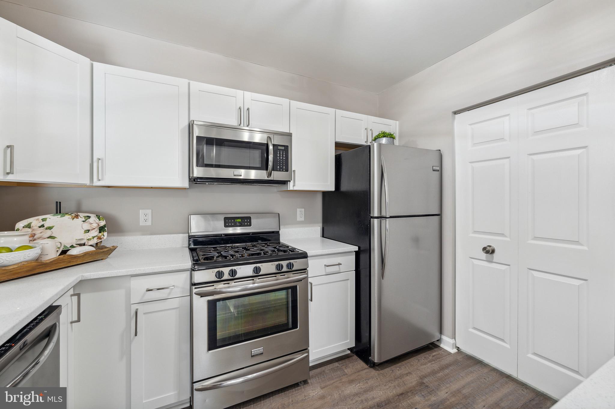 20311 Beechwood TERRACE Unit: 303