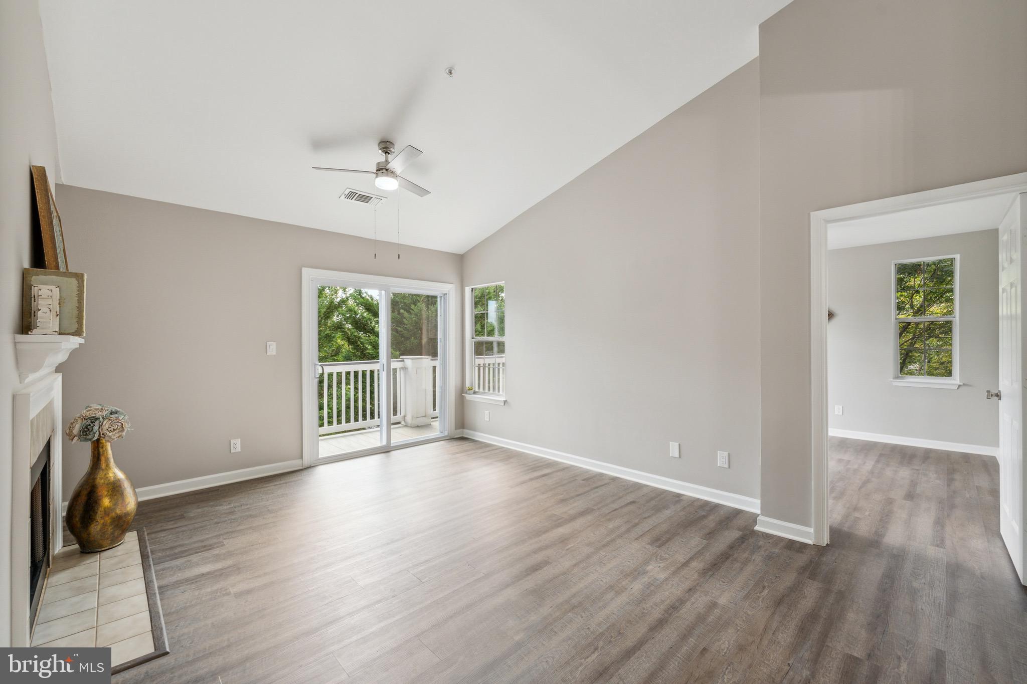20311 Beechwood TERRACE Unit: 303