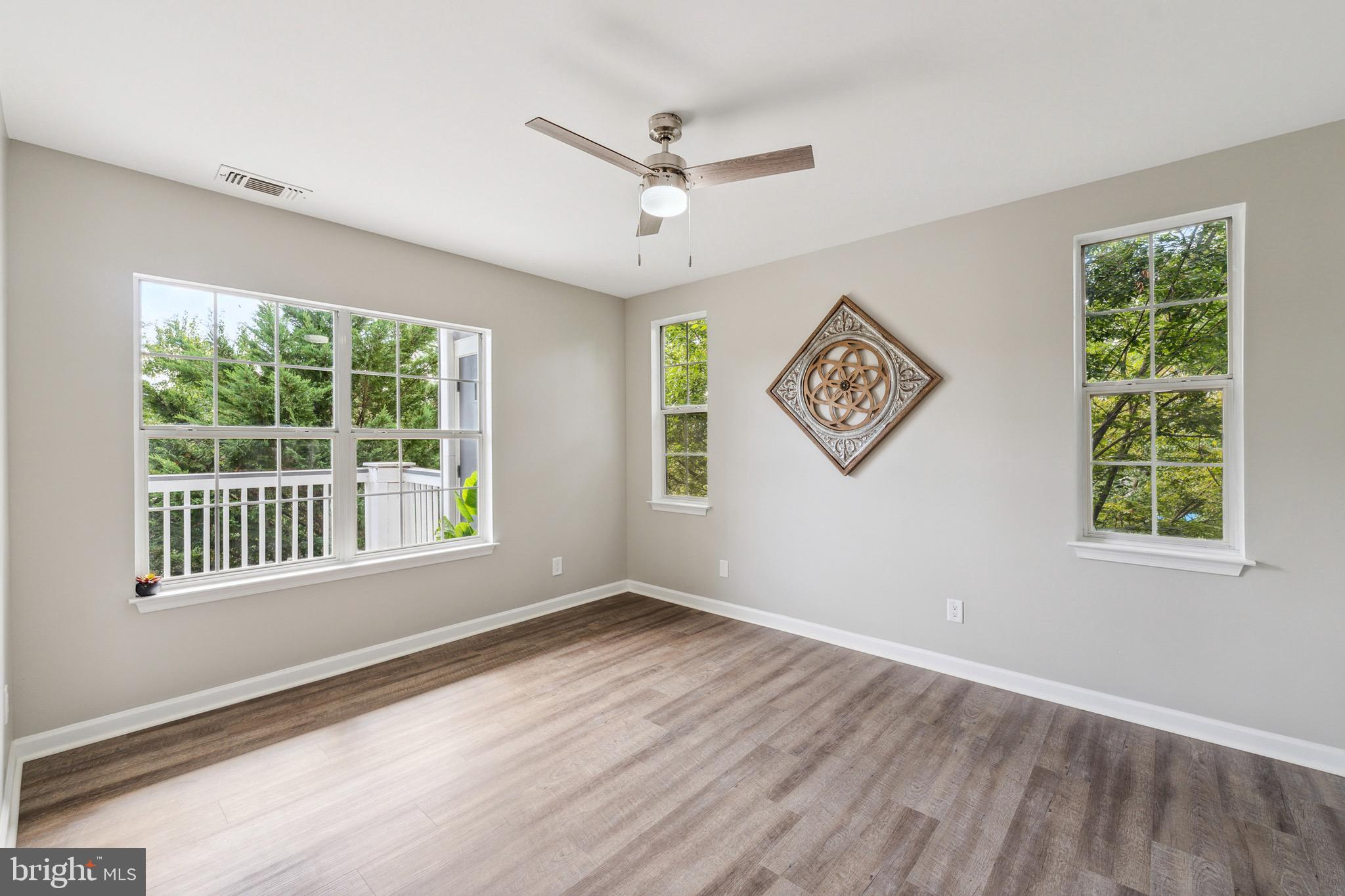 20311 Beechwood TERRACE Unit: 303