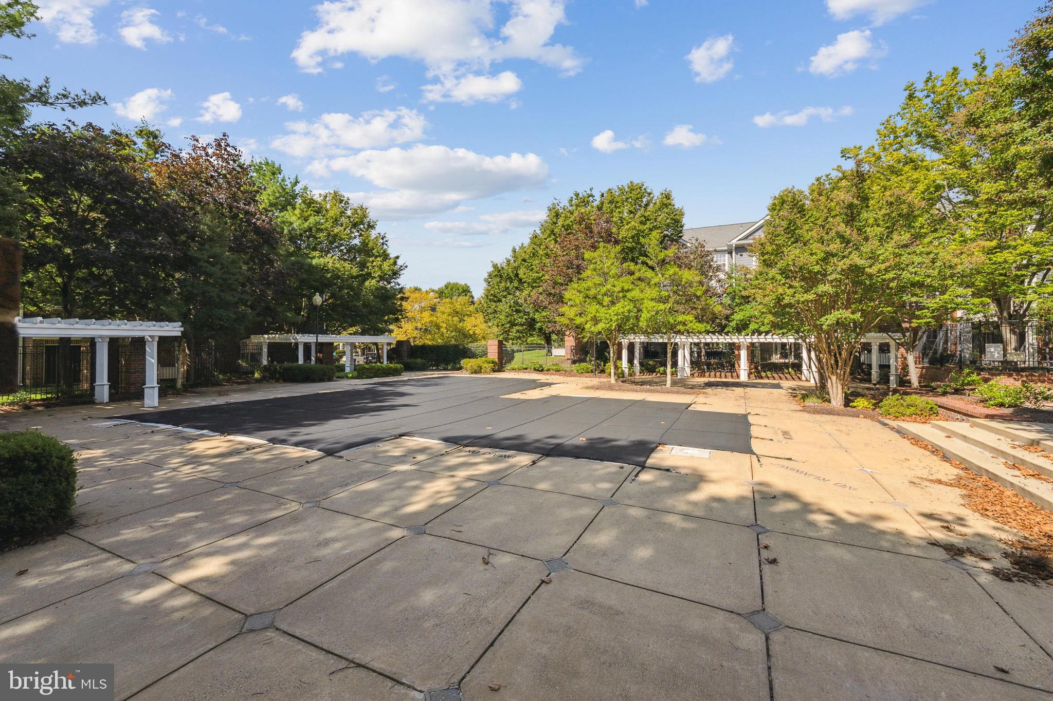 20311 Beechwood TERRACE Unit: 303