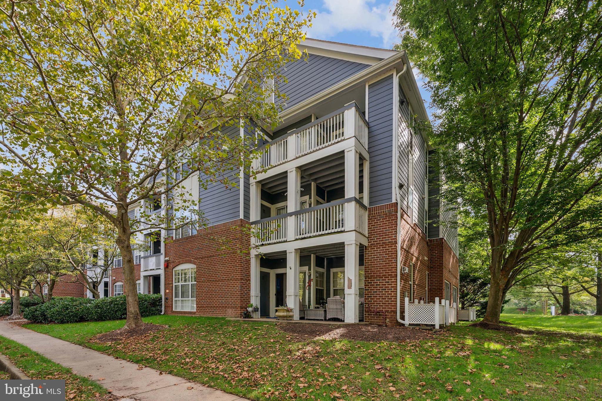 20311 Beechwood TERRACE Unit: 303