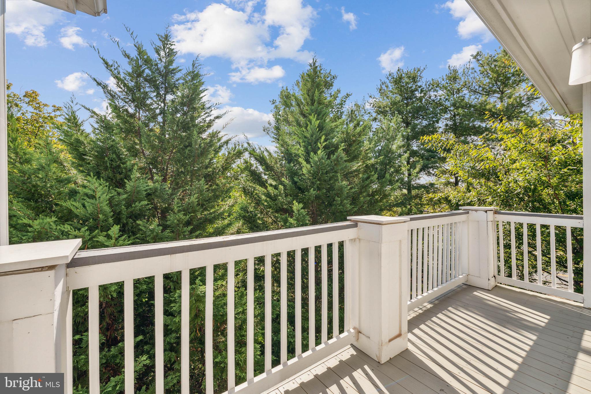 20311 Beechwood TERRACE Unit: 303