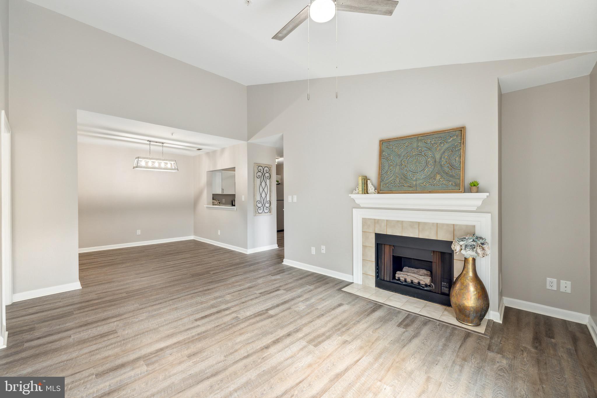 20311 Beechwood TERRACE Unit: 303