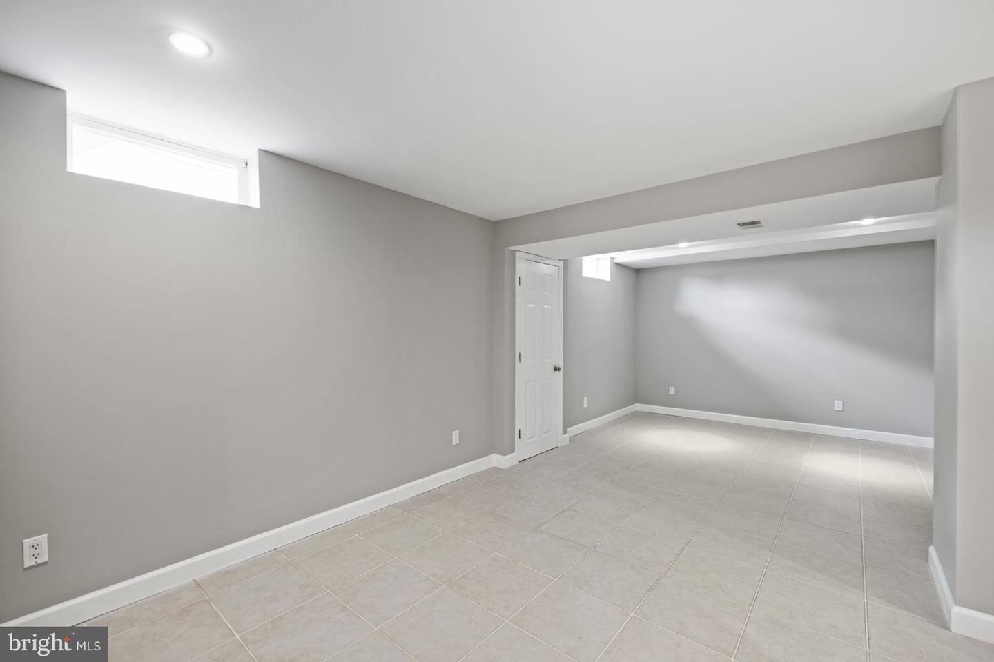 353 Samantha DRIVE