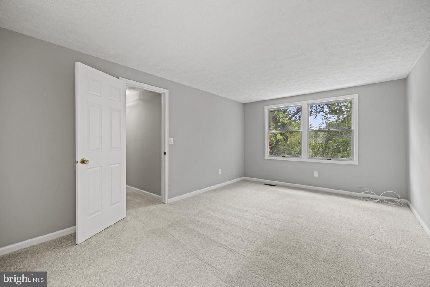 353 Samantha DRIVE