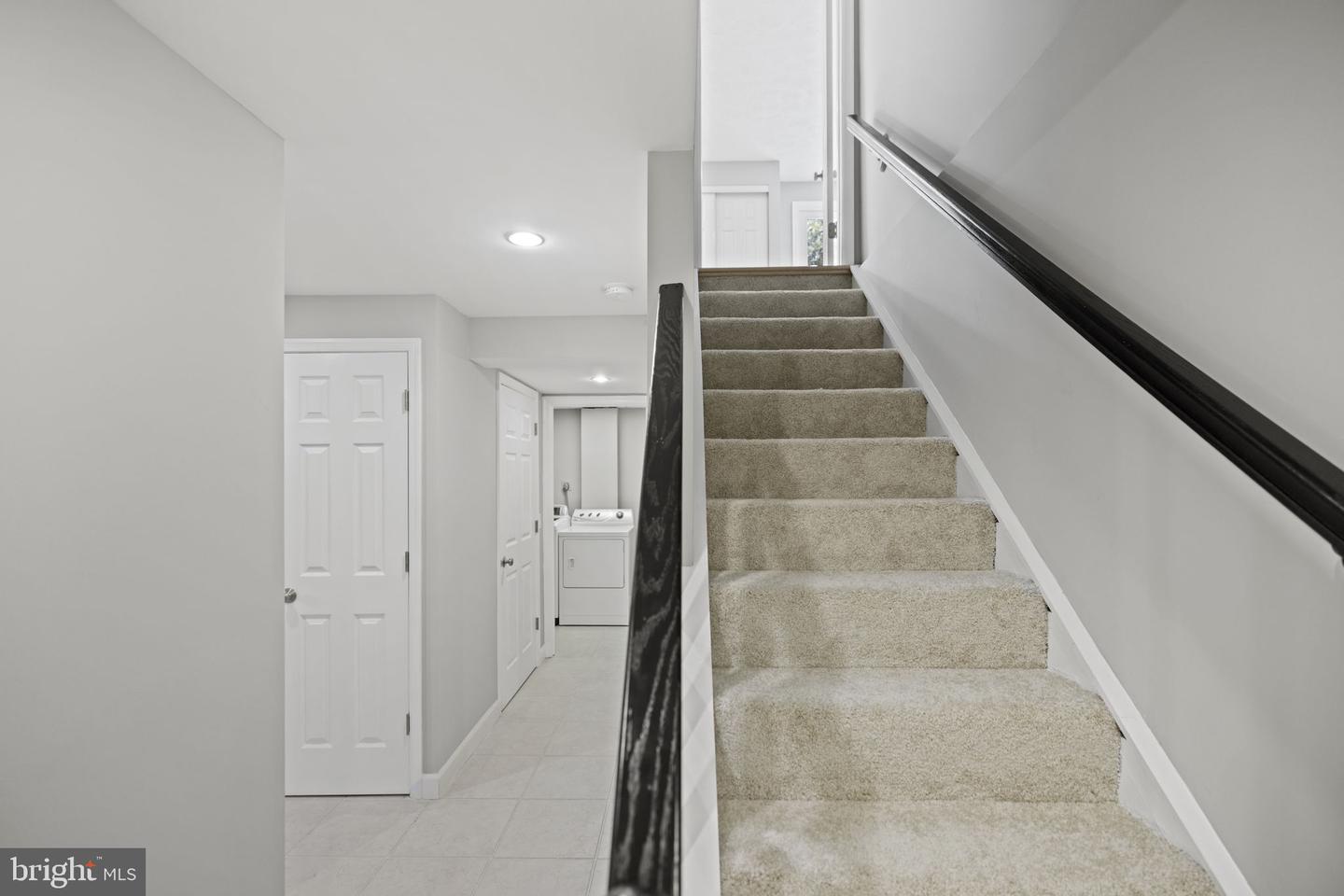 353 Samantha DRIVE