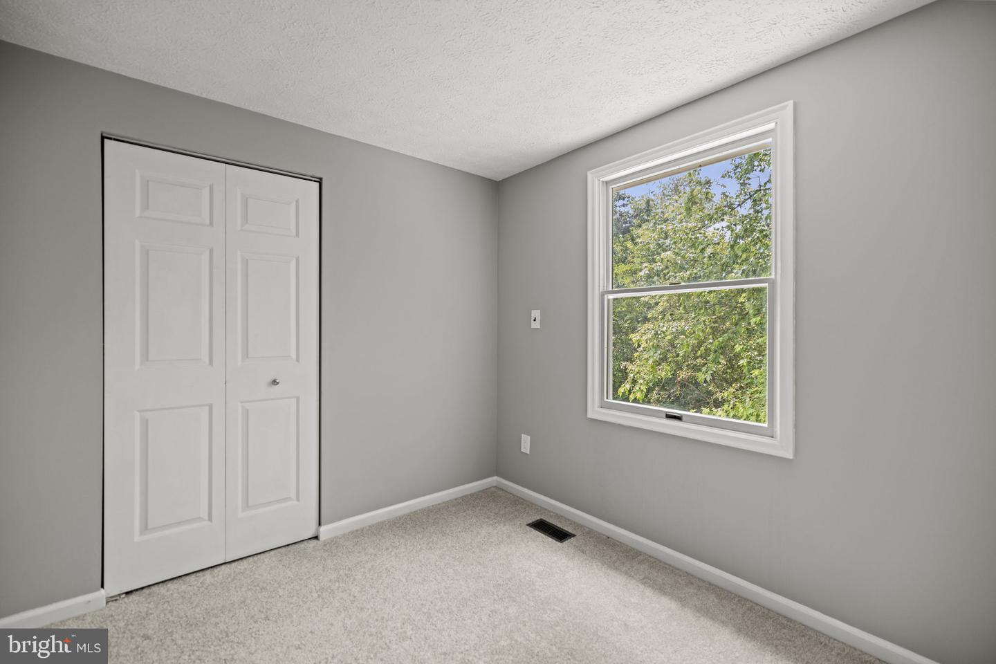 353 Samantha DRIVE