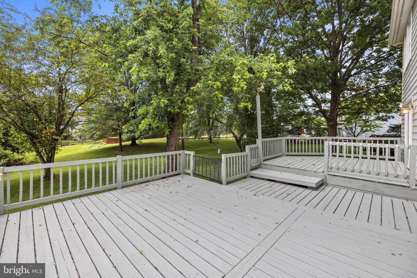 353 Samantha DRIVE