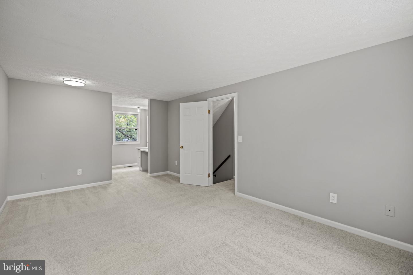 353 Samantha DRIVE