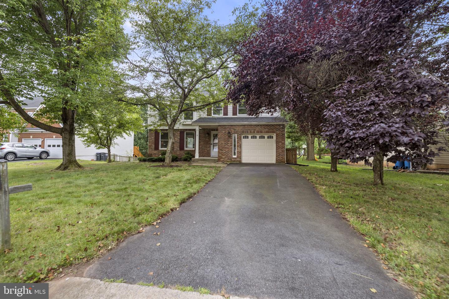 353 Samantha DRIVE