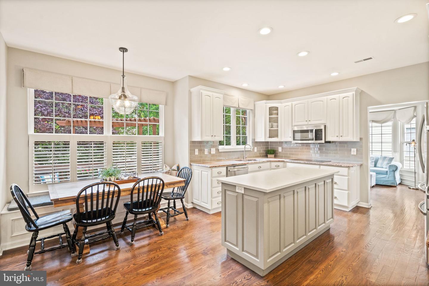 42875 Autumn Harvest COURT