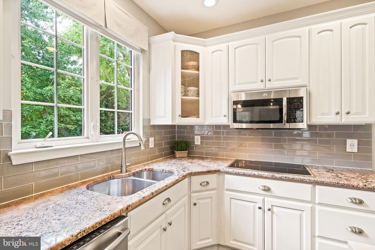 42875 Autumn Harvest COURT