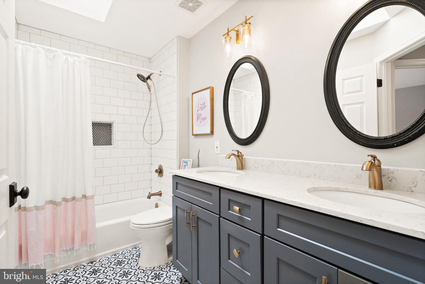 42875 Autumn Harvest COURT