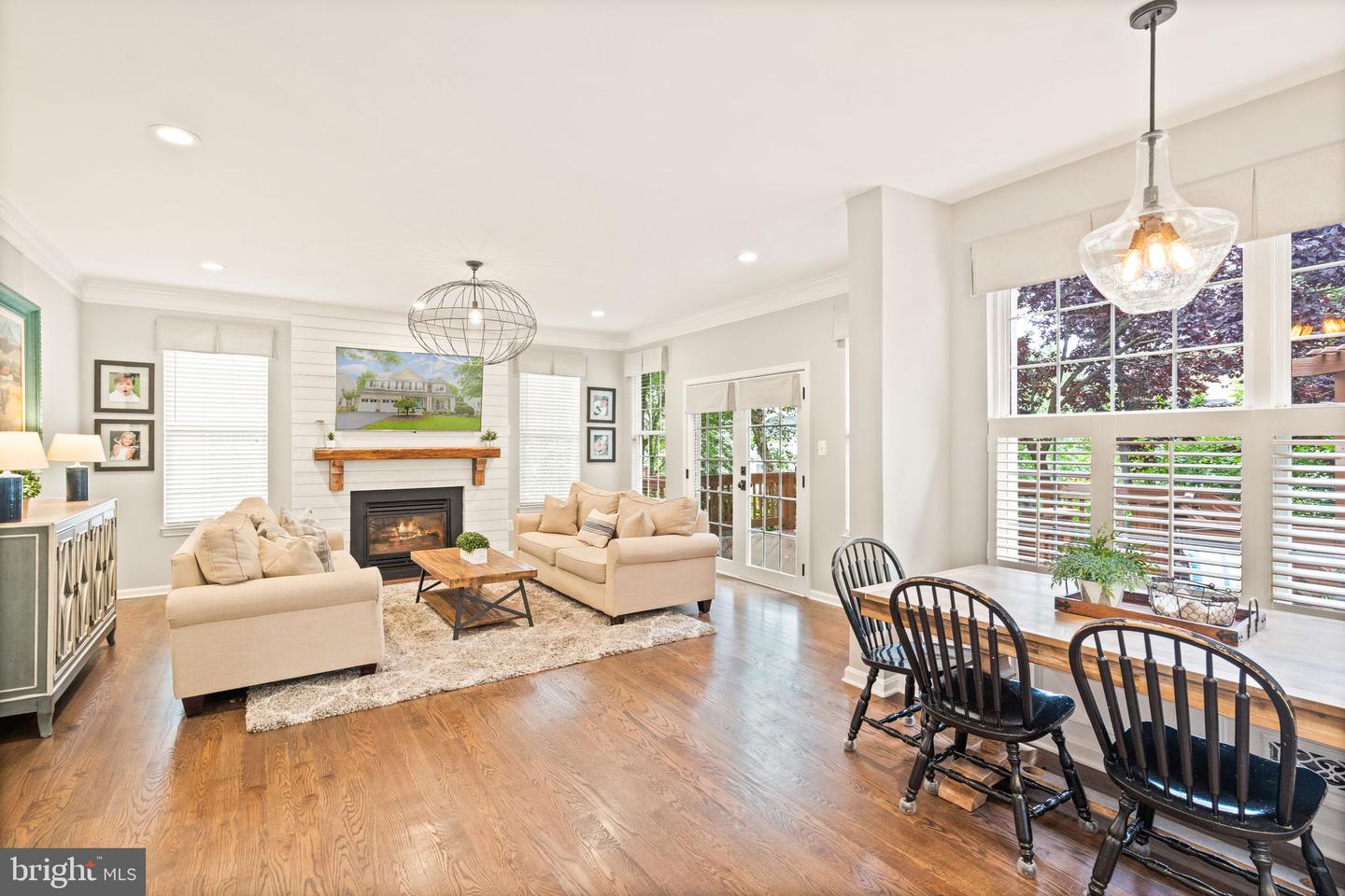 42875 Autumn Harvest COURT