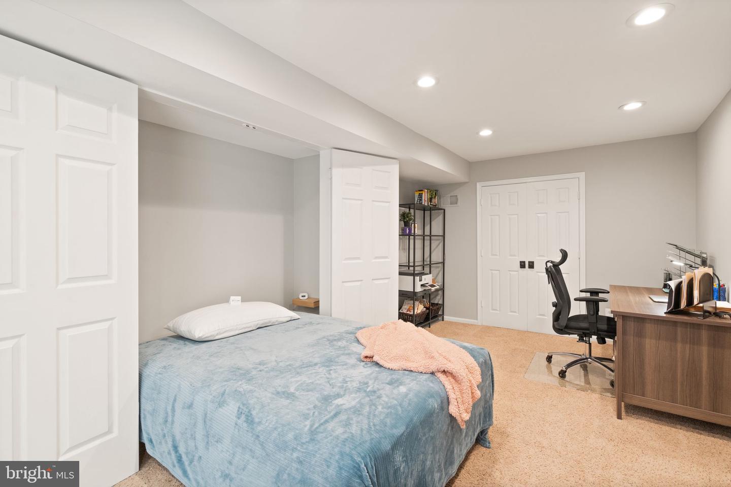 42875 Autumn Harvest COURT