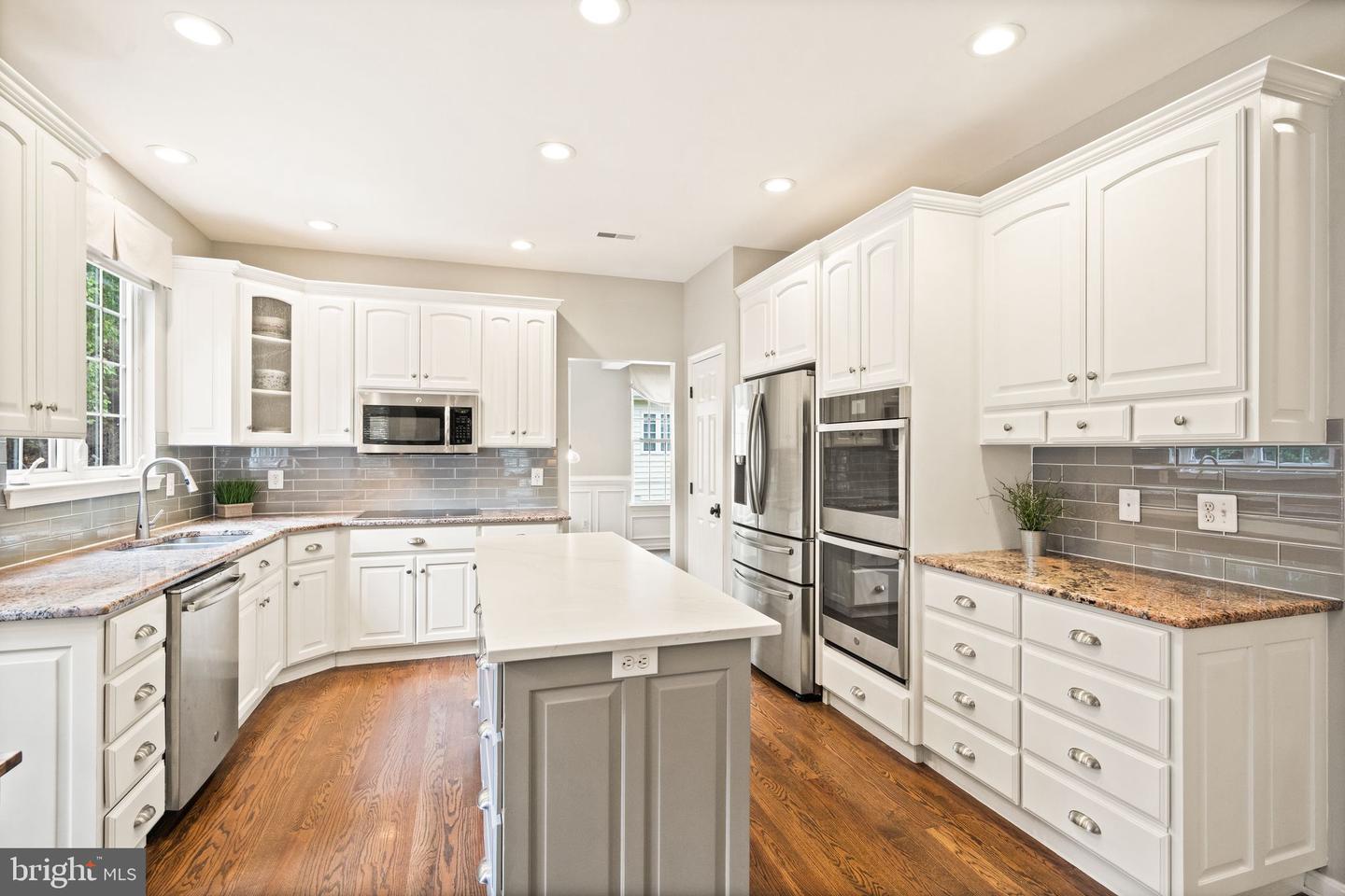 42875 Autumn Harvest COURT