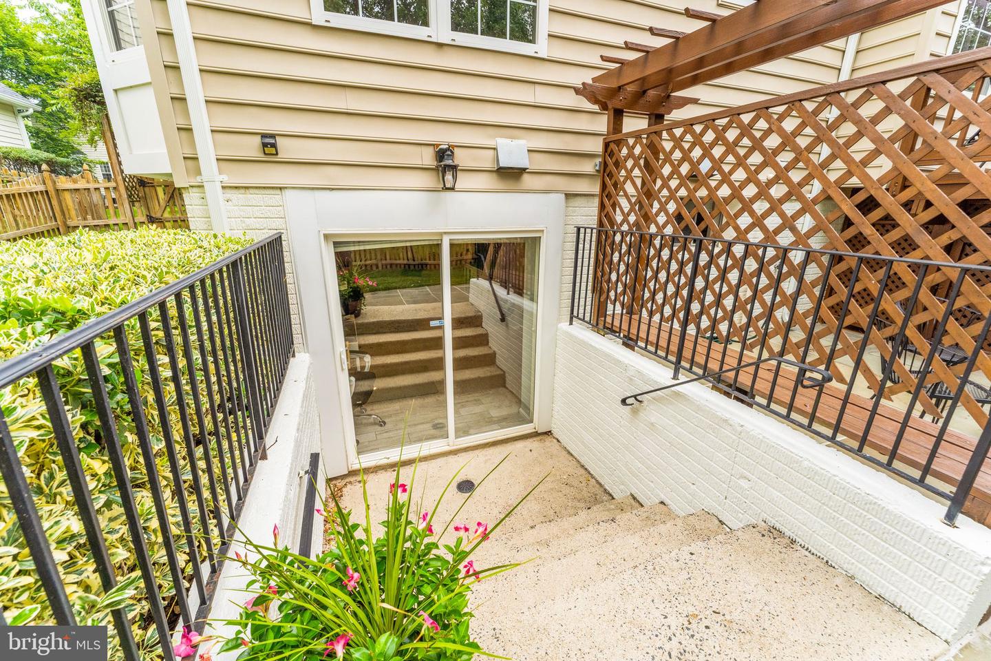42875 Autumn Harvest COURT