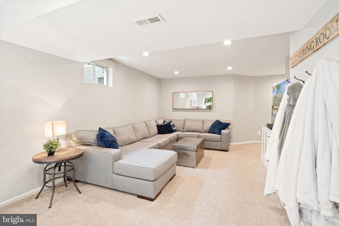 42875 Autumn Harvest COURT
