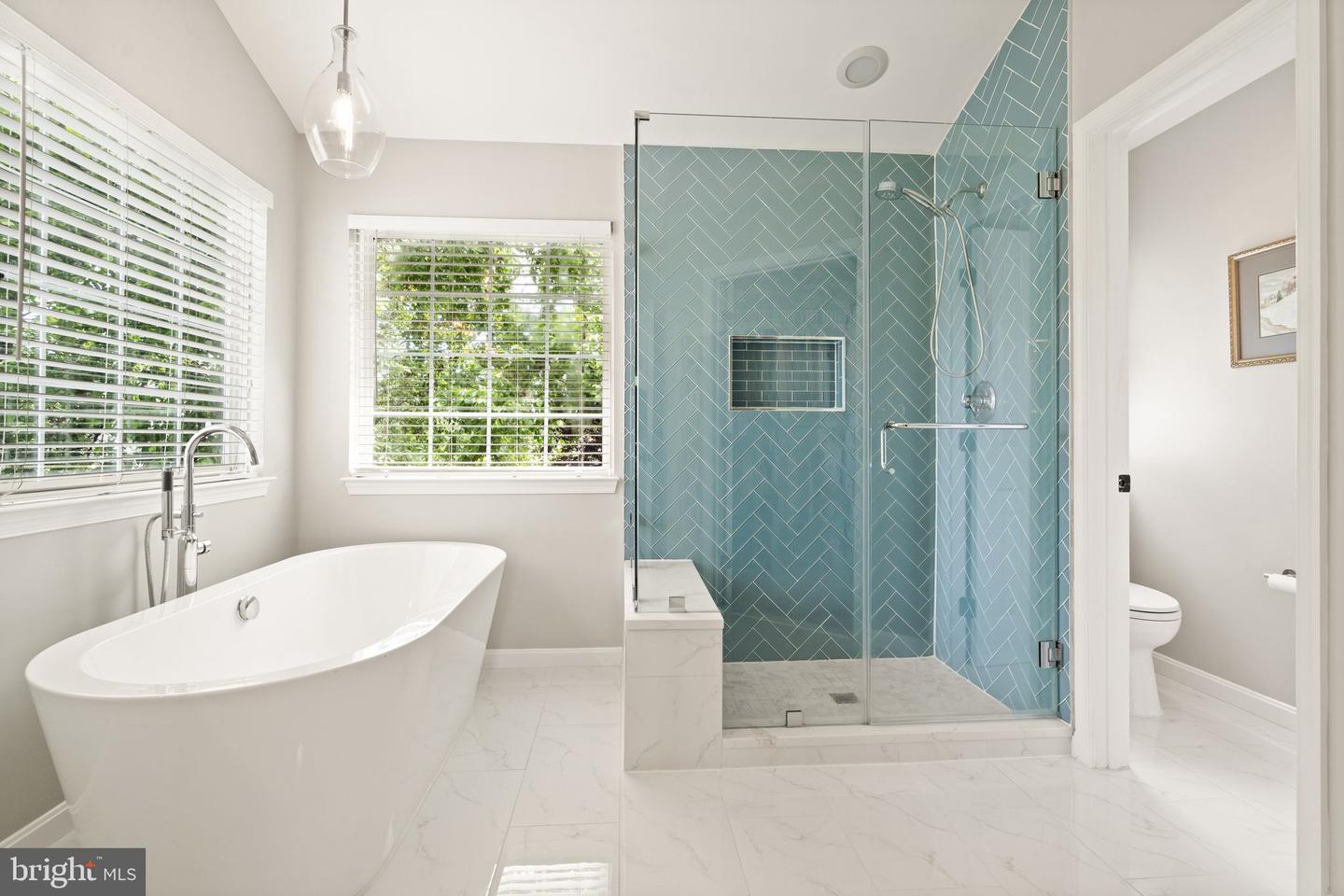 42875 Autumn Harvest COURT
