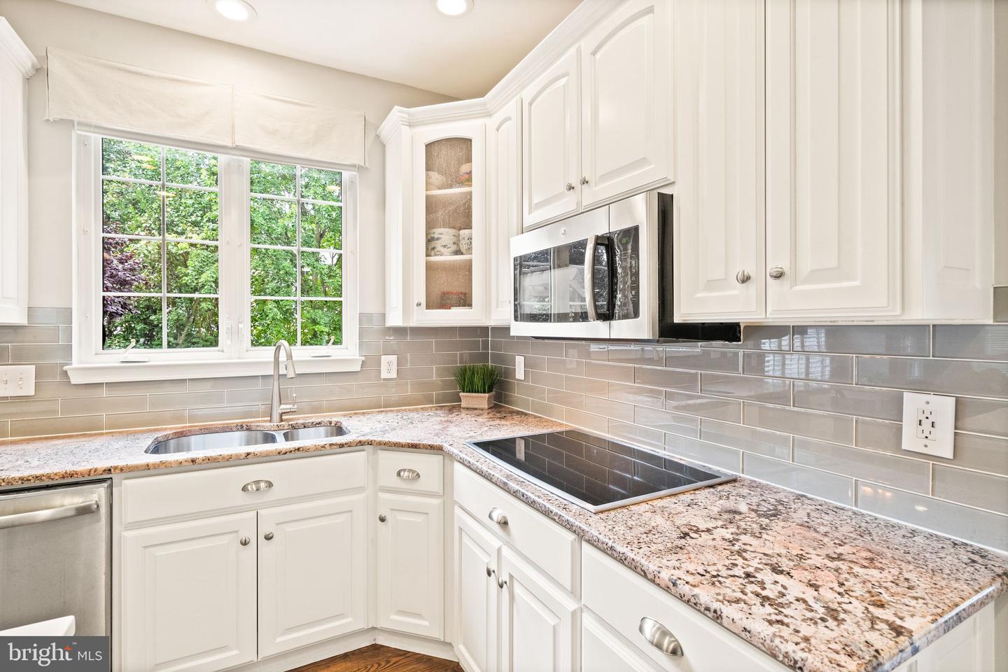 42875 Autumn Harvest COURT