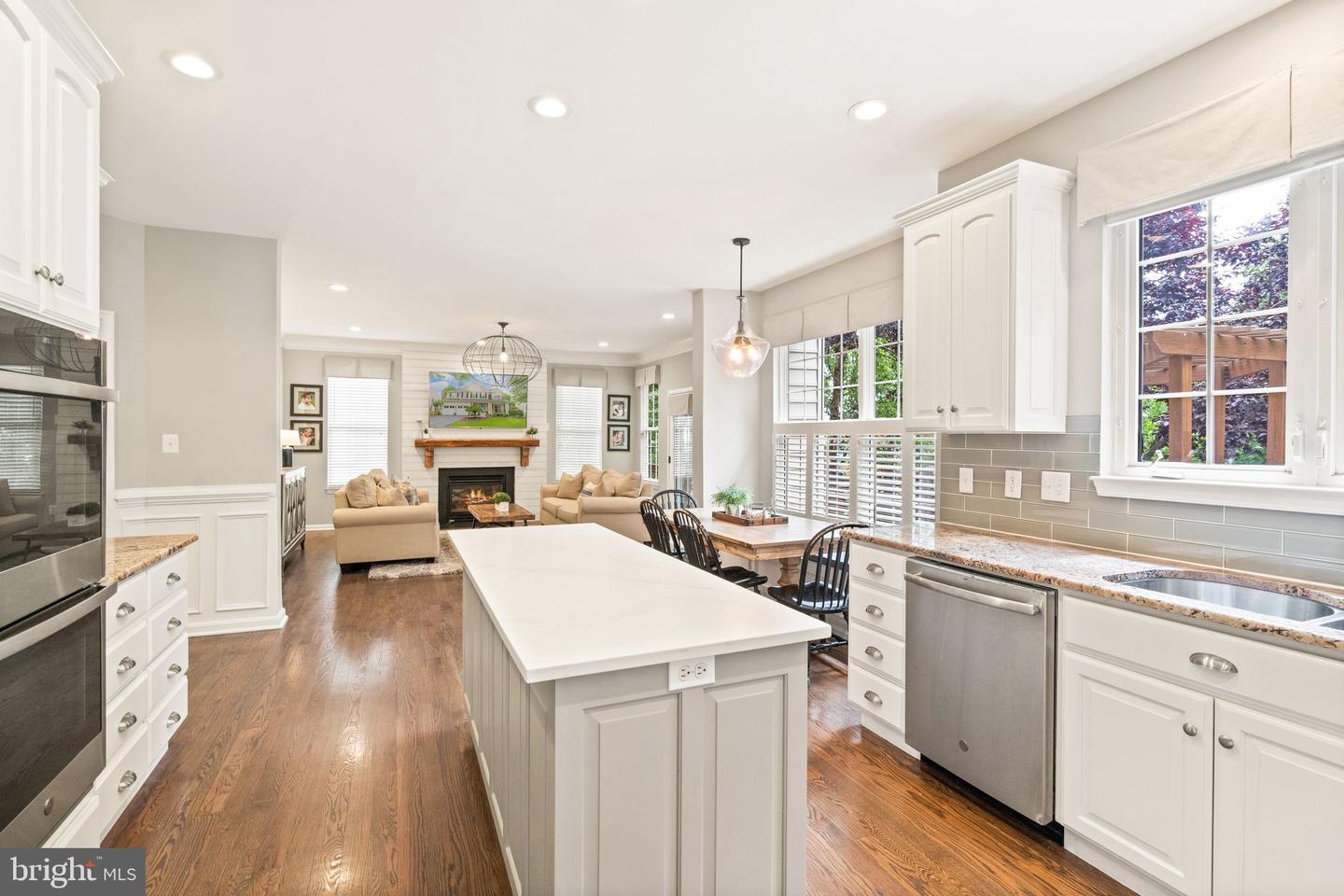 42875 Autumn Harvest COURT