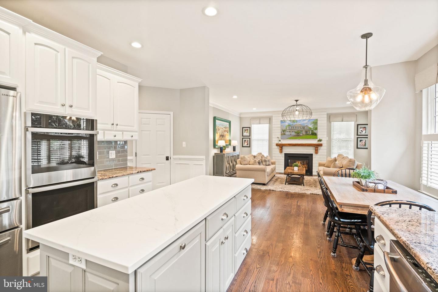 42875 Autumn Harvest COURT