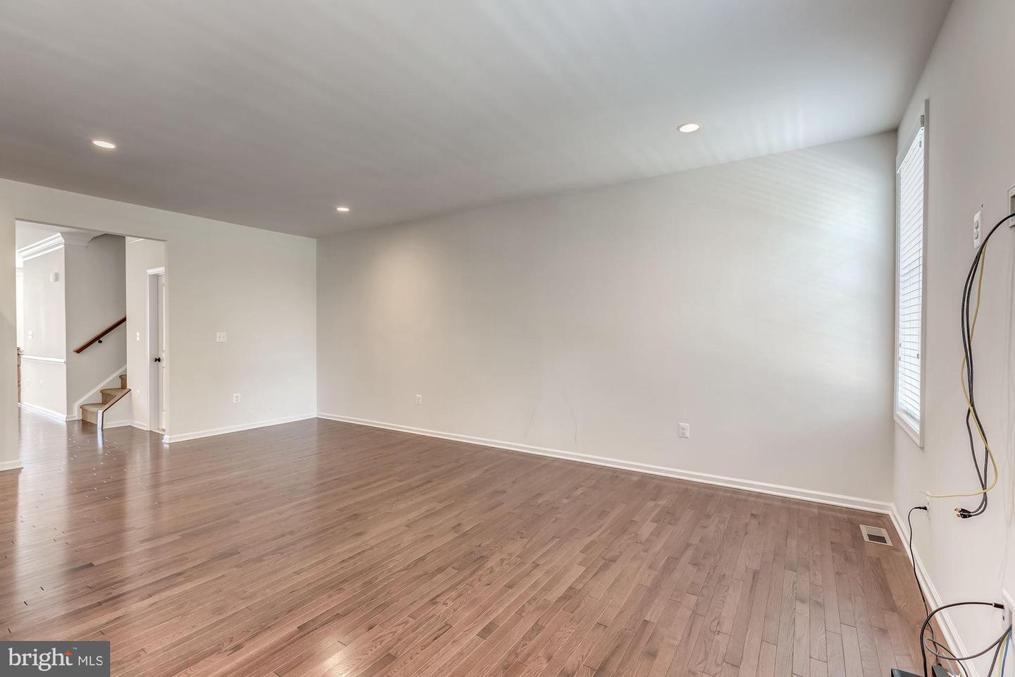 42824 Edgegrove Heights TERRACE