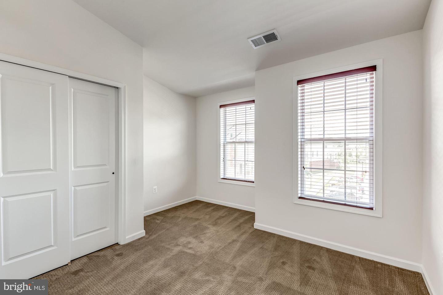 42824 Edgegrove Heights TERRACE
