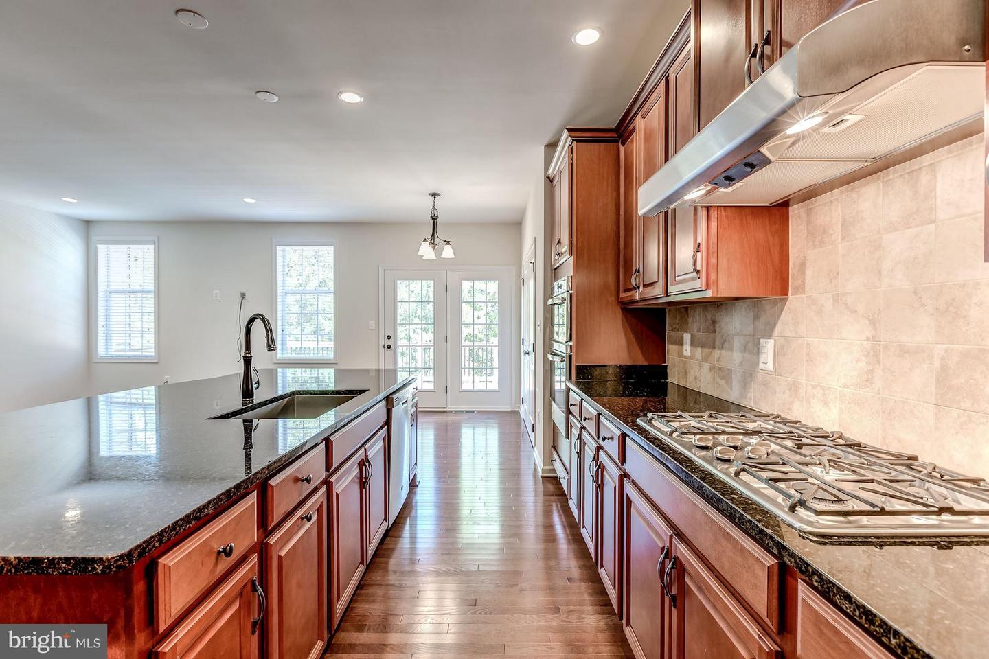 42824 Edgegrove Heights TERRACE
