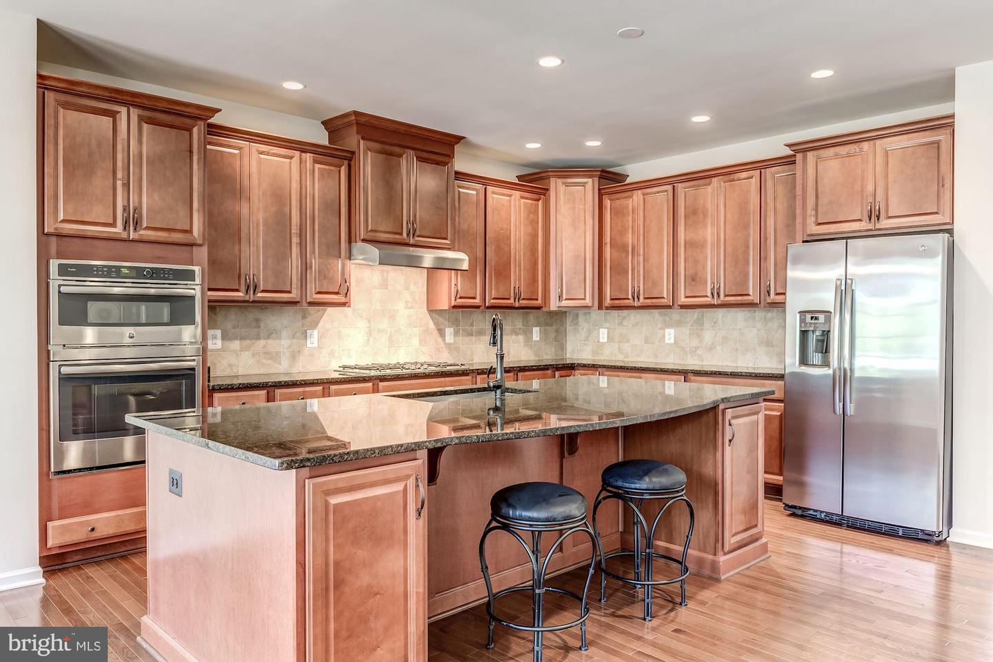 42824 Edgegrove Heights TERRACE